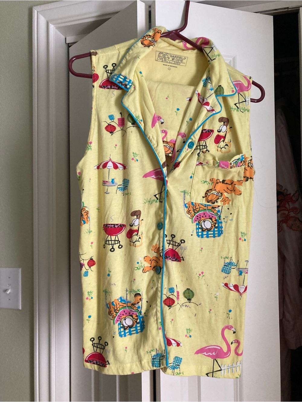 Yellow Flamingo & Picnic Print Sleeveless Nightshirt